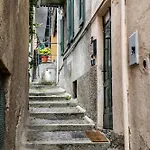 Séjour chez l'habitant Affascinante Mansarda Nel Cuore Di *