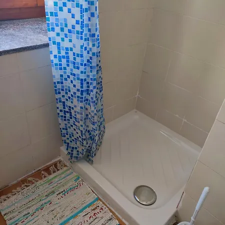 Homestay Affascinante Mansarda Nel Cuore Di Brunate