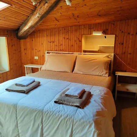 Affascinante Mansarda Nel Cuore Di Séjour chez l'habitant Brunate