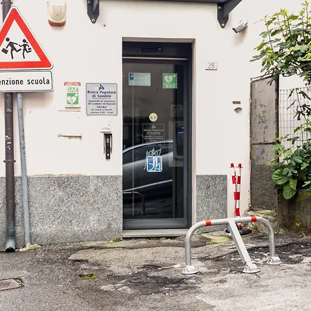 Affascinante Mansarda Nel Cuore Di Habitación en casa particular Brunate