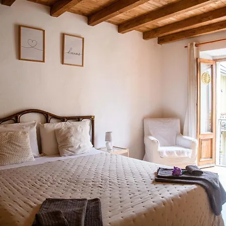 Habitación en casa particular Affascinante Mansarda Nel Cuore Di